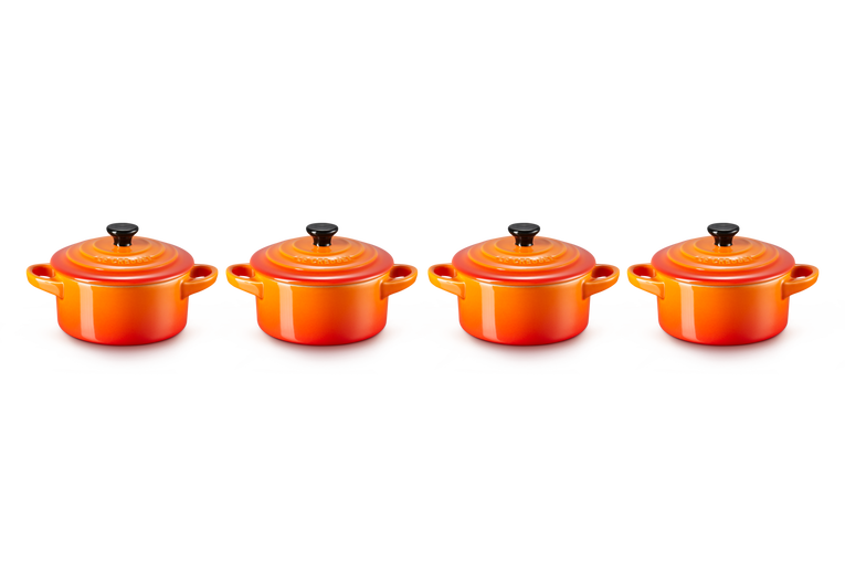 Le Creuset Set mit 4 kleinen Cocottes