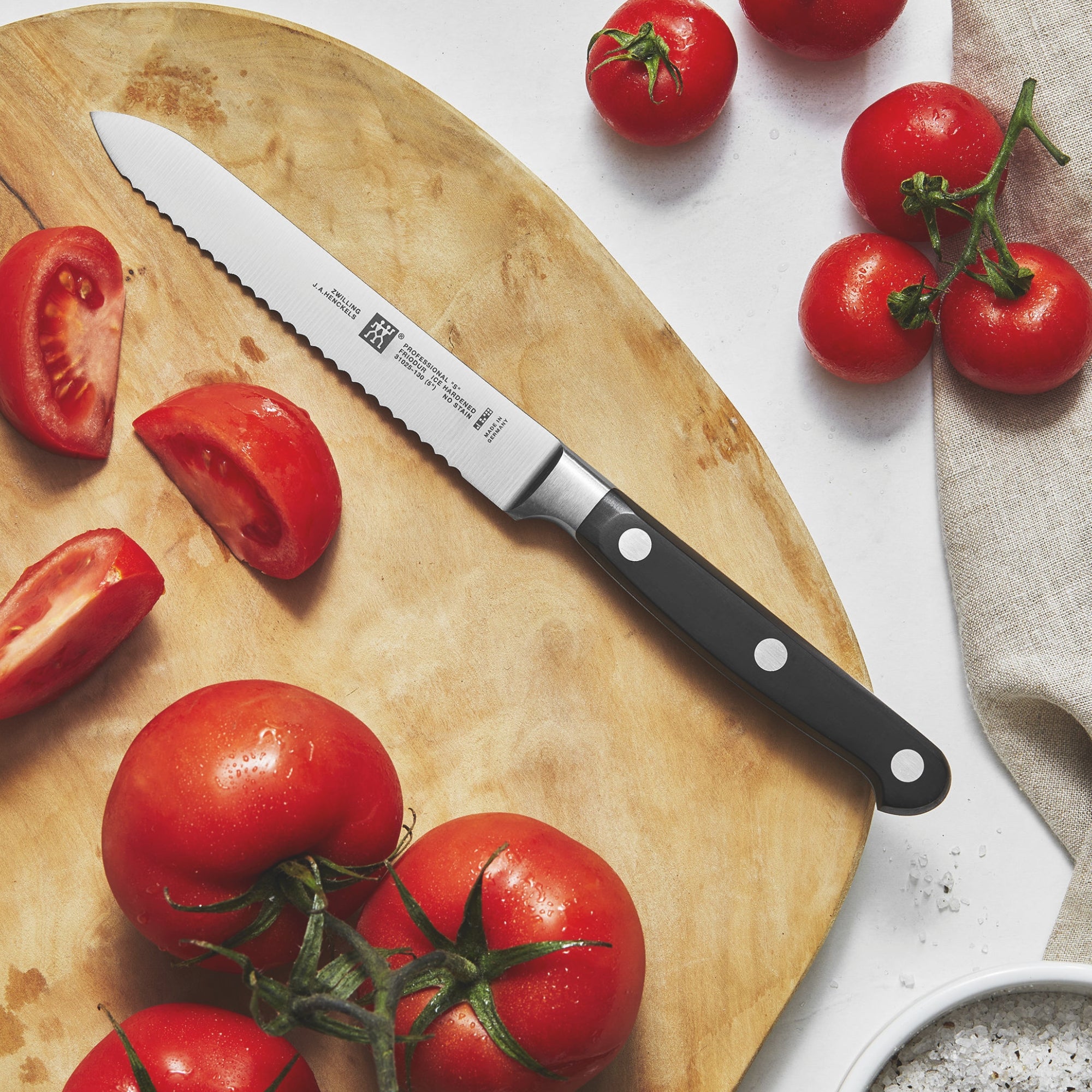 Zwilling PROFESSIONAL S Coltello universale seghettato cm 13 Forgiato