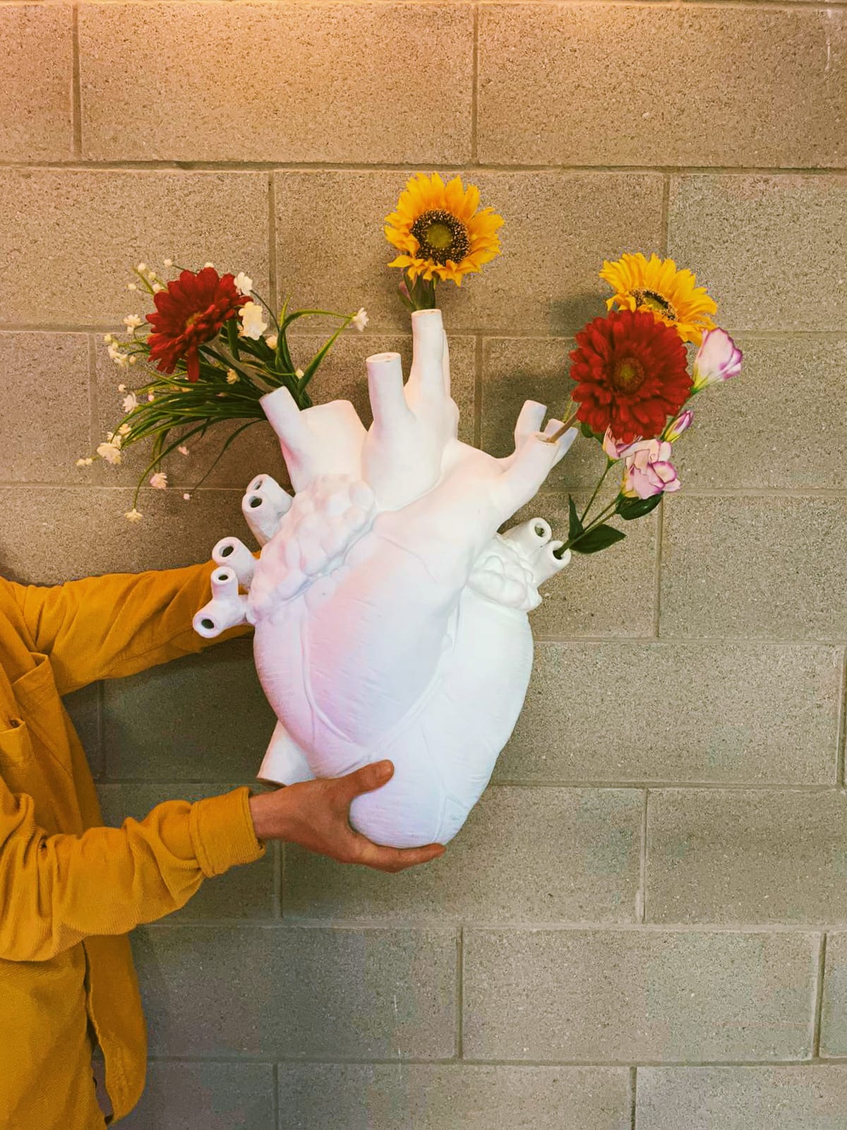 Seletti Love in Bloom Giant Vaso in fibra di vetro bianca
