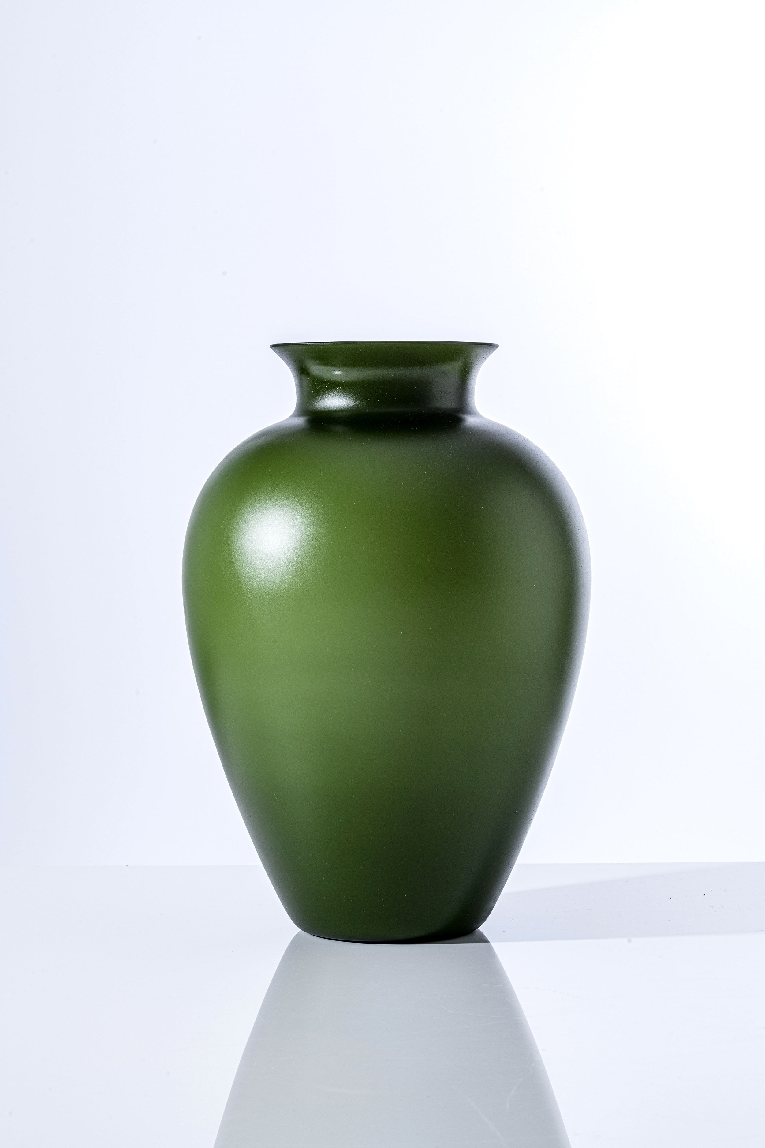 Venini Labuan Medium vase Apple green interior Lattimo Sandblasted